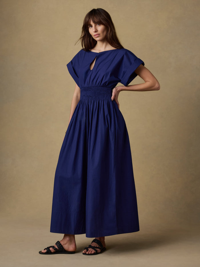 | Coastal Poplin Elia Smocked Dress - Ocean Cavern | Faherty Brand