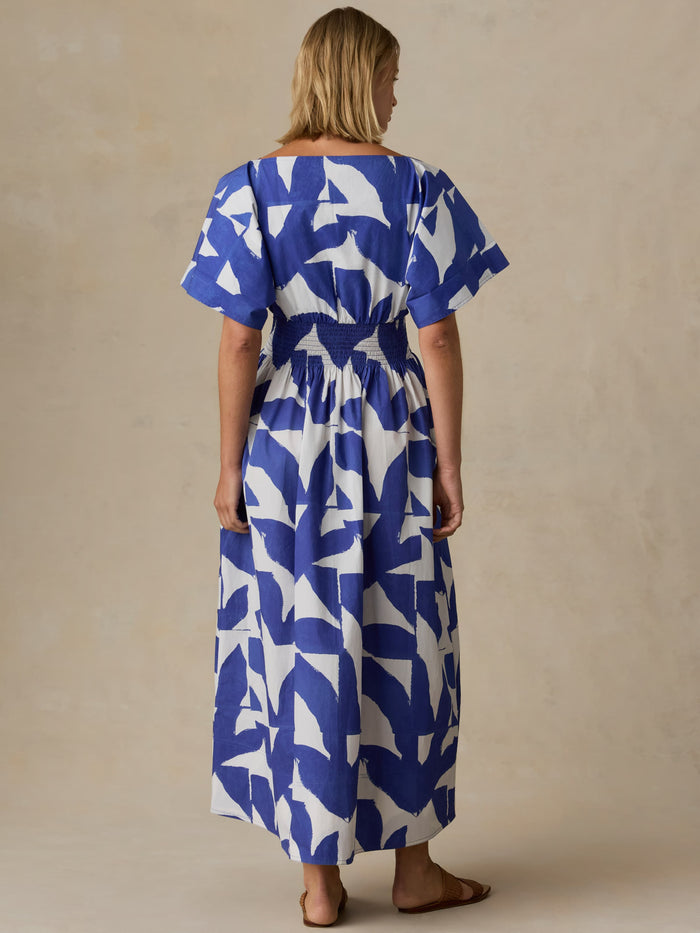| Coastal Poplin Elia Smocked Dress - Summer Leaf | Faherty Brand
