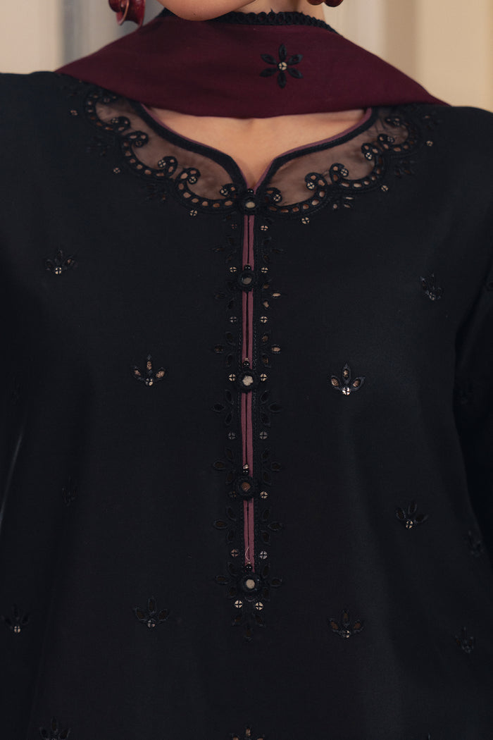 EMBROIDERED LAWN USE-9342