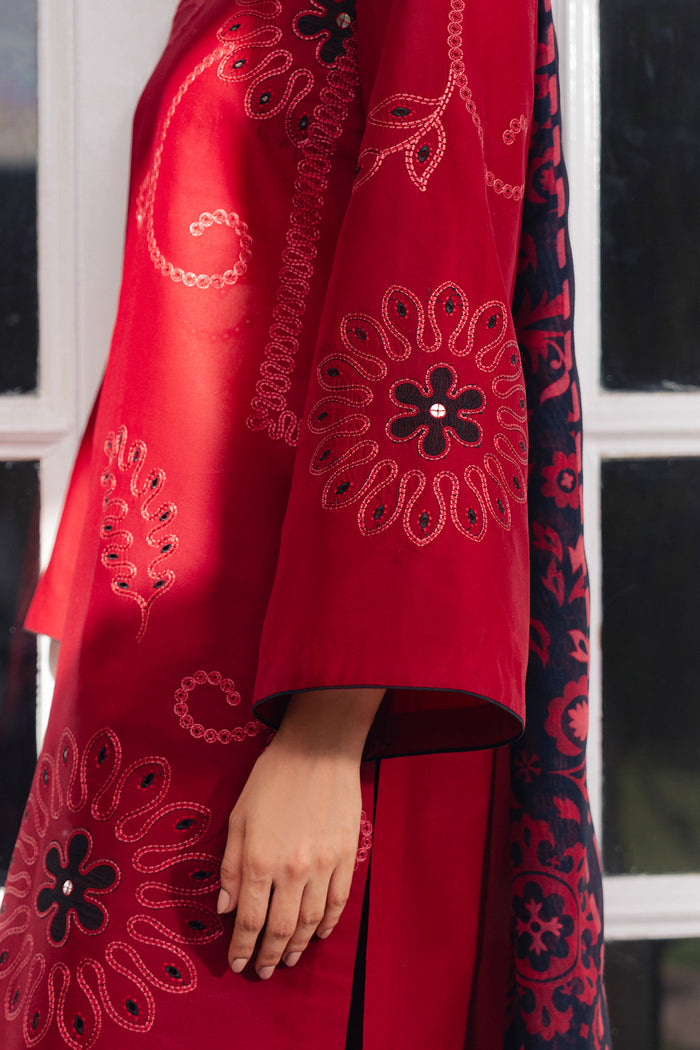 EMBROIDERED LAWN USE-9368