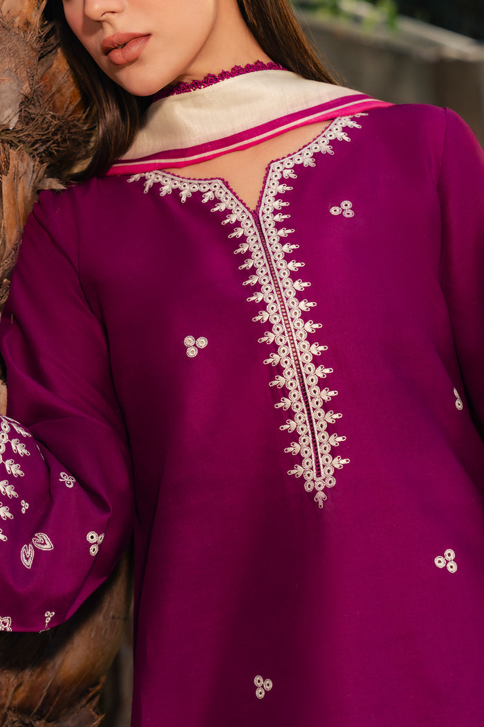 EMBROIDERED LAWN USE-9371