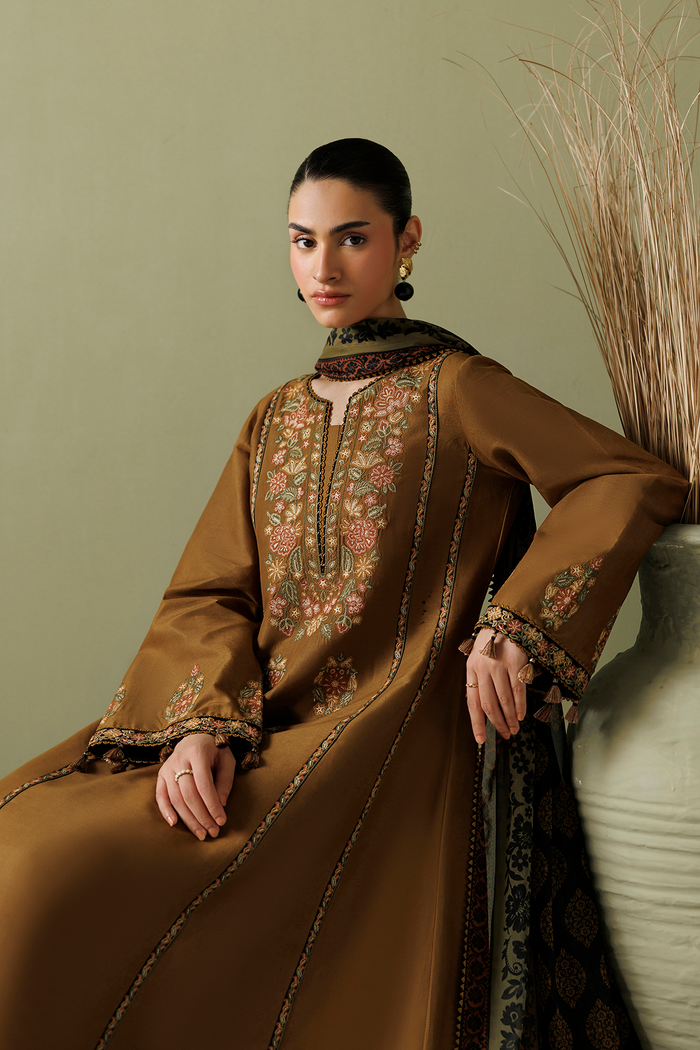 EMBROIDERED LAWN USE-9372