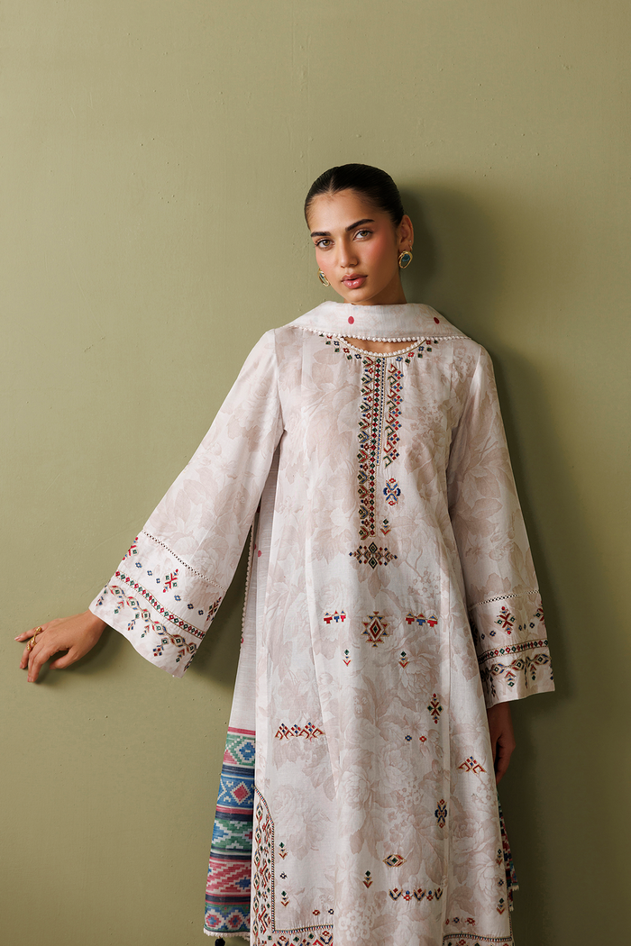 EMBROIDERED LAWN USE-9373