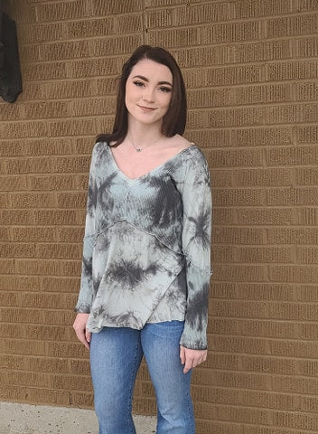Grey dye top