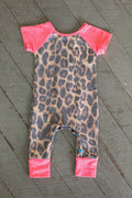 Pink/leop. raglan romper