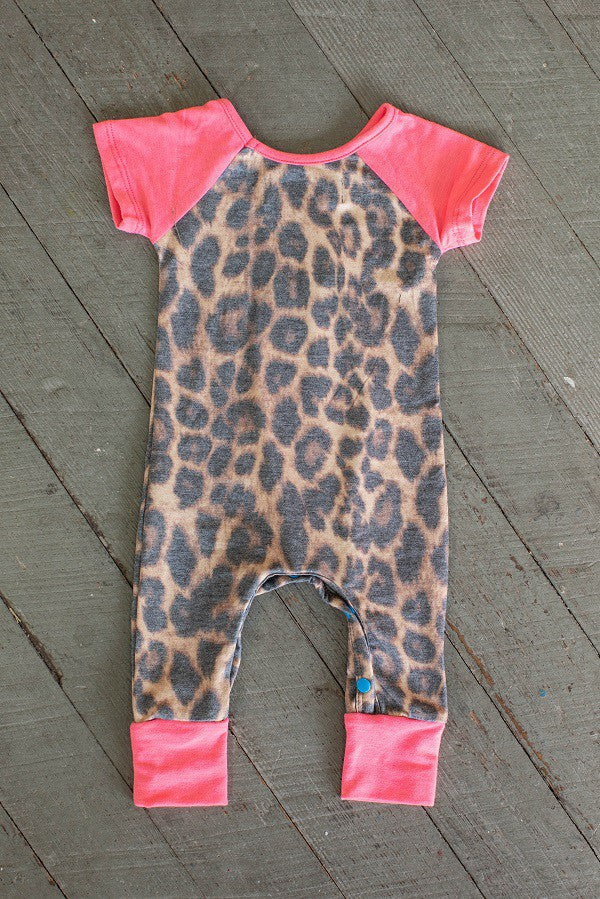 Pink/leop. raglan romper