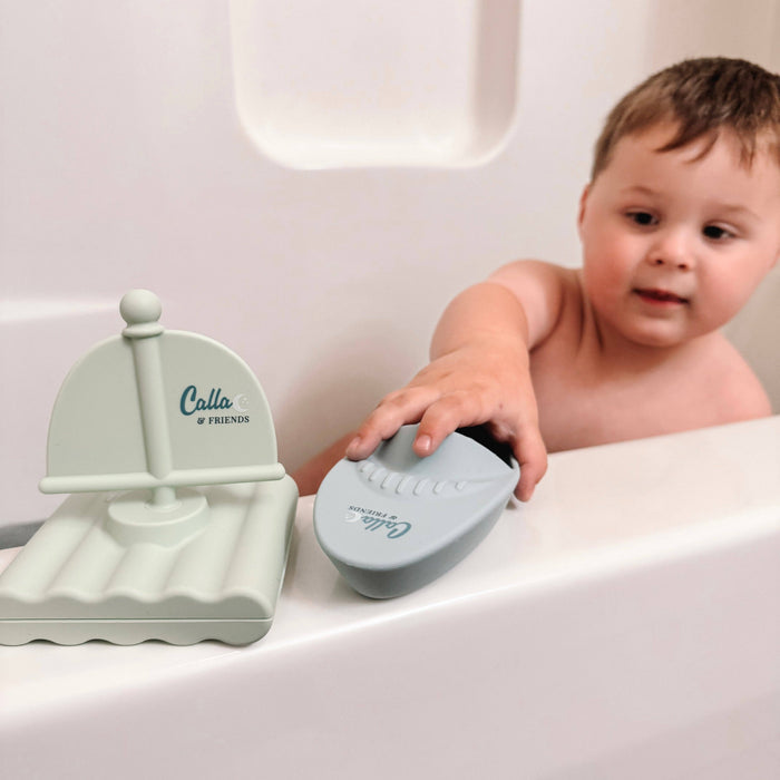 Ryder's Racing Bath Boats: Powder Blue / 1 year or older