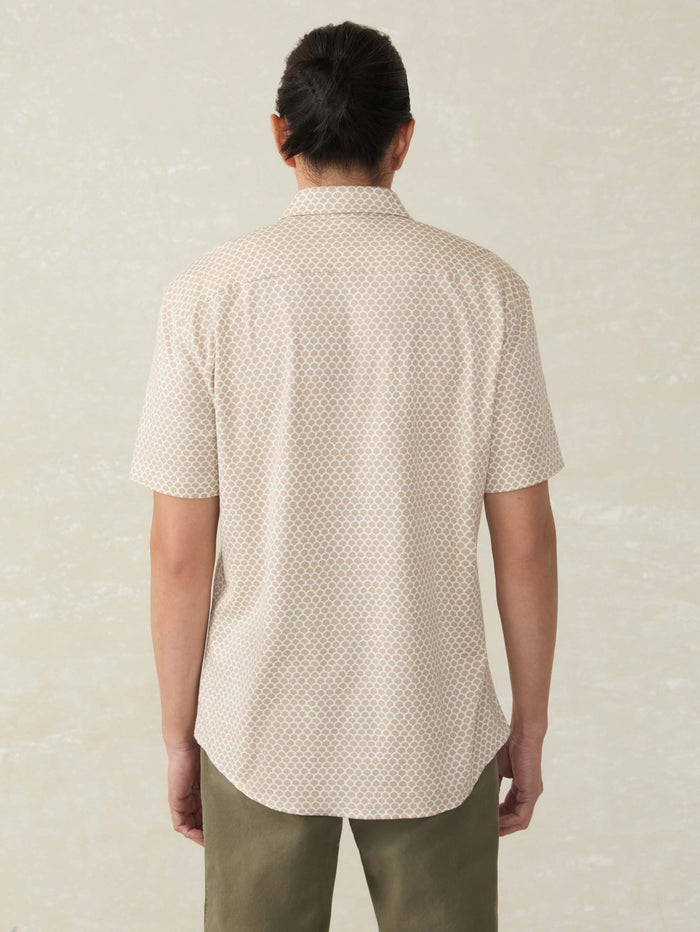| Short-Sleeve Hermosa Shirt - Island Sand Fishscale | Faherty Brand