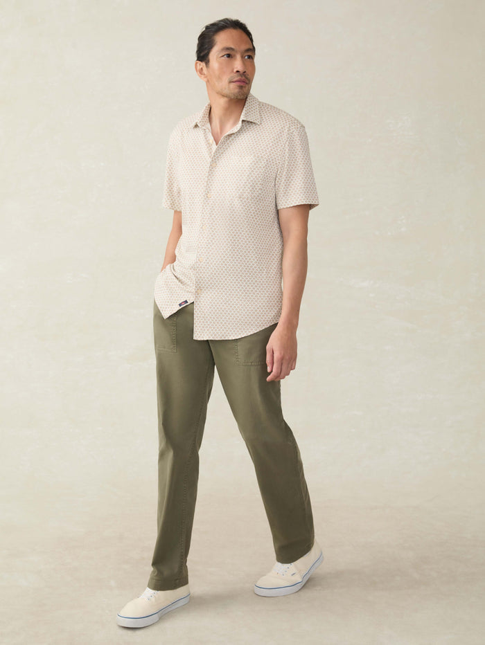| Short-Sleeve Hermosa Shirt - Island Sand Fishscale | Faherty Brand