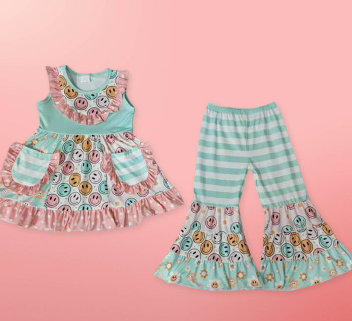 Smiley Face 2pc set